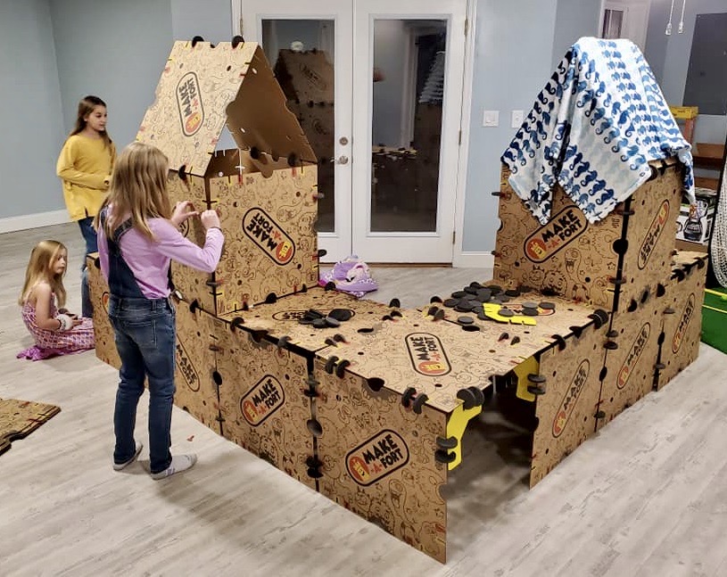 Fort Magic: Ultimate Life-Size Building Experience